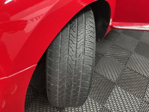 Used 2019 Volkswagen Beetle 2.0T S image 33