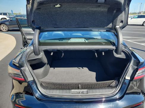 Used 2023 Nissan Maxima SV w/ Floor Mat Group image 13