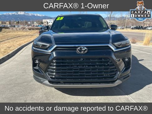 Used 2025 Toyota Grand Highlander AWD image 2