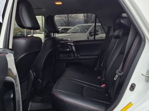 Used 2018 Toyota 4Runner TRD Off-Road Premium image 12