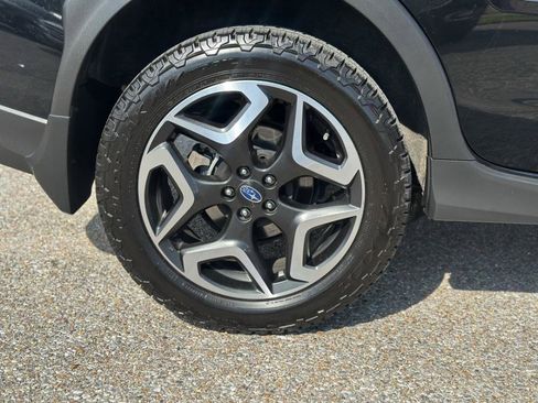 Used 2019 Subaru Crosstrek 2.0i Limited w/ Moonroof Package w/Navigation image 9