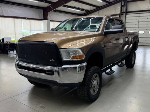 Used 2012 RAM 2500 ST w/ Chrome Appearance Group AWD/4WD image 6