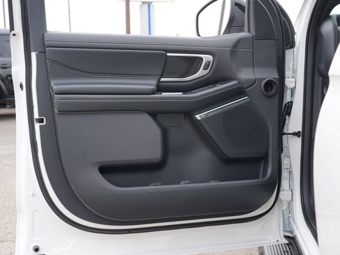 New 2026 Ford Expedition Platinum AWD/4WD image 16