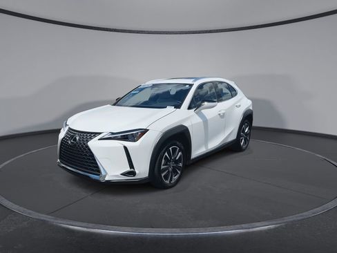 Used 2025 Lexus UX 300h FWD w/ Accessory Package (Z1) image 4