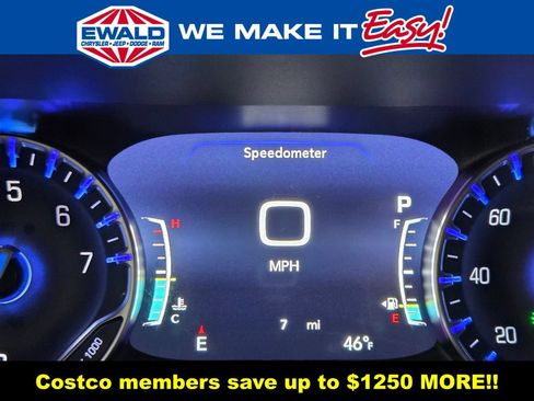New 2026 Chrysler Pacifica Select FWD image 22