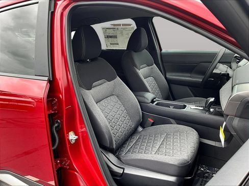New 2026 Nissan Kicks SV w/ Interior Electronics Package AWD/4WD image 11