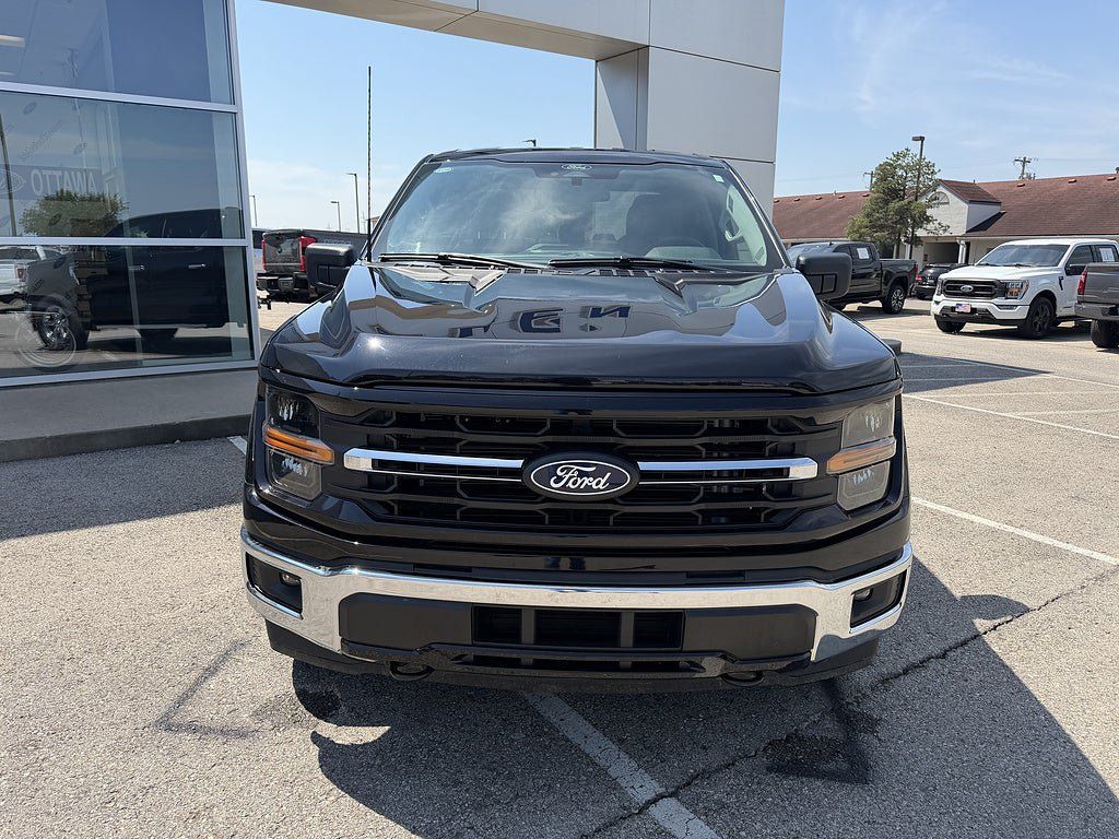 Used 2025 Ford F150 XLT w/ Equipment Group 301A Standard AWD/4WD image 8