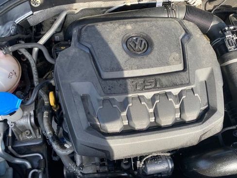 Used 2022 Volkswagen Passat 2.0T image 18