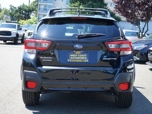 Used 2023 Subaru Crosstrek 2.0i AWD/4WD image 4