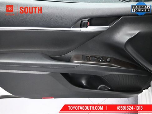 Used 2024 Toyota Camry SE image 22