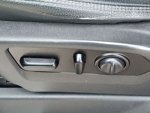 Used 2019 GMC Sierra 1500 Denali w/ Driver Alert Package II image 10