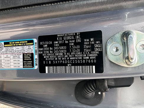 Used 2025 Kia Telluride S image 36