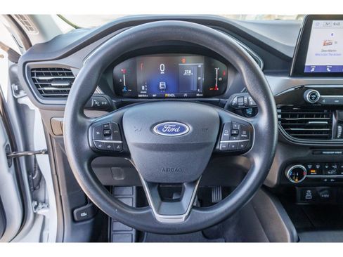Used 2025 Ford Escape Active AWD/4WD image 21