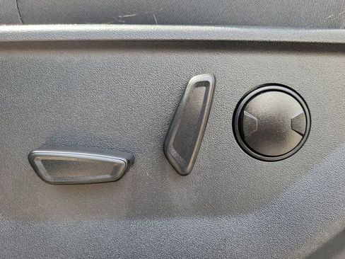 Used 2025 Ford Expedition Active RWD image 22