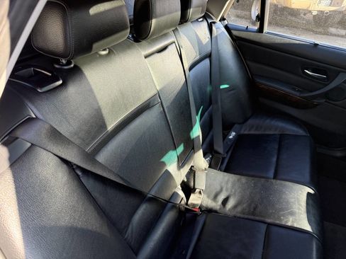 Used 2011 BMW 328i xDrive Wagon image 17