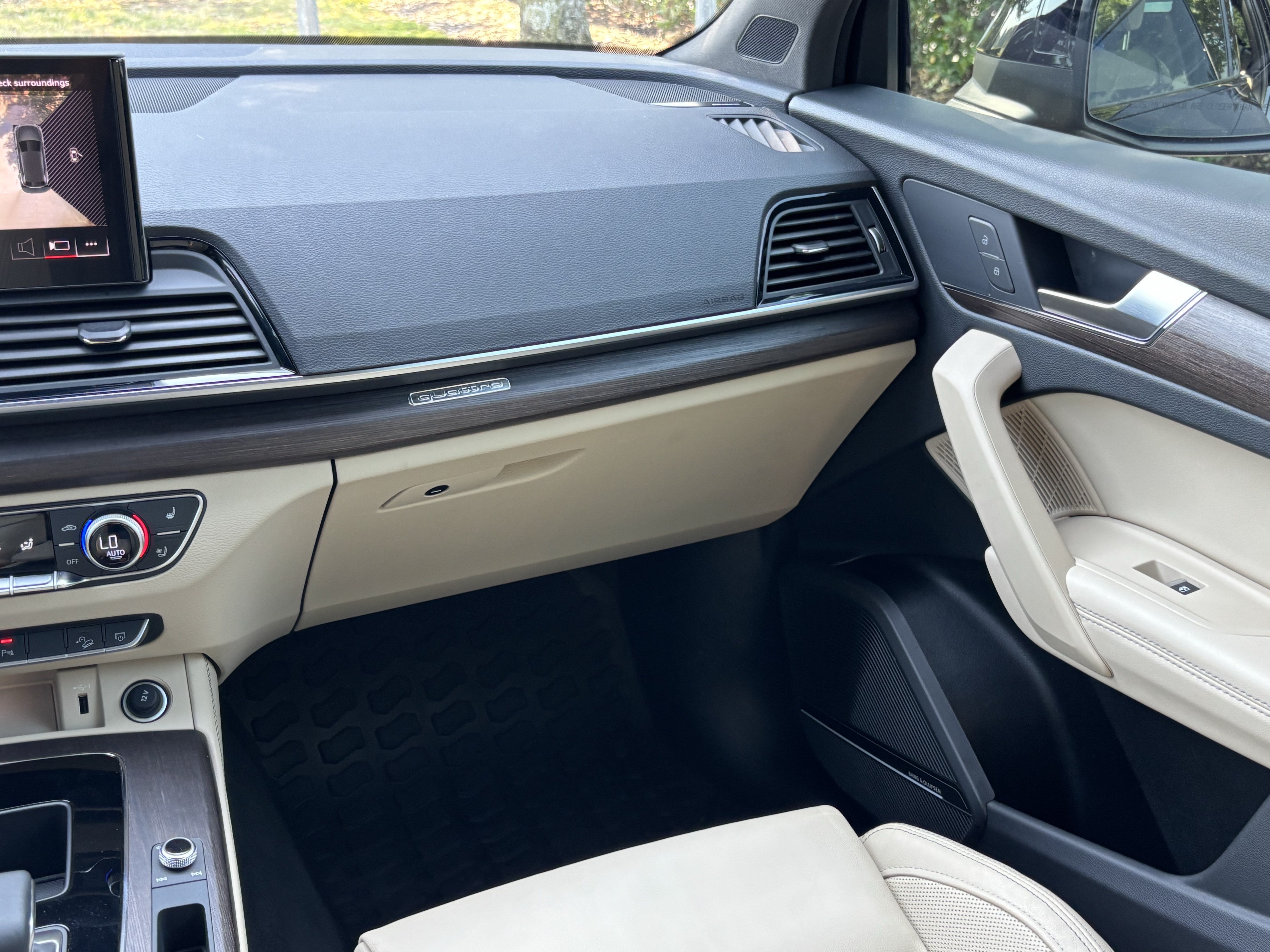 Certified 2024 Audi Q5 e Premium Plus w/ Premium Plus Package AWD/4WD image 31