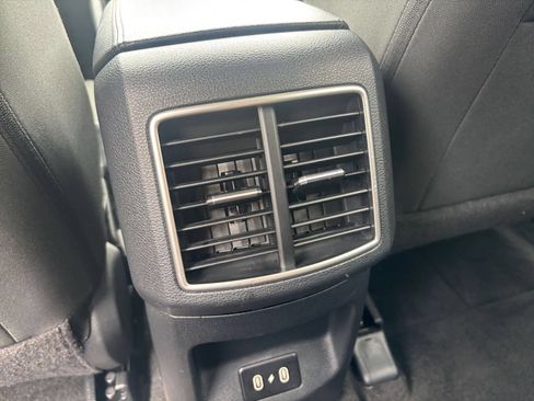 Used 2026 Kia Sportage LX FWD image 21