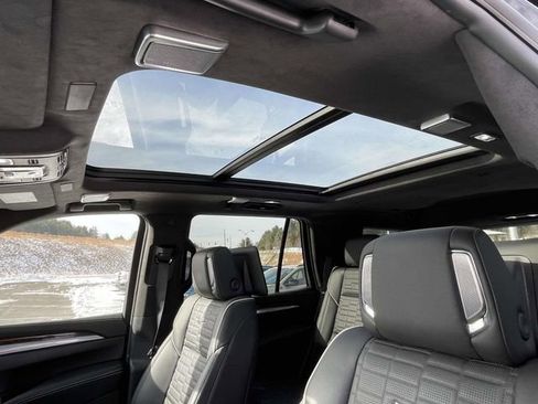 Used 2025 Cadillac Escalade Sport Platinum image 20