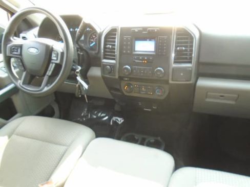 Used 2018 Ford F150 XLT AWD/4WD image 11