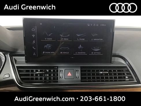 Used 2023 Audi Q5 2.0T Premium w/ Convenience Package AWD/4WD image 17