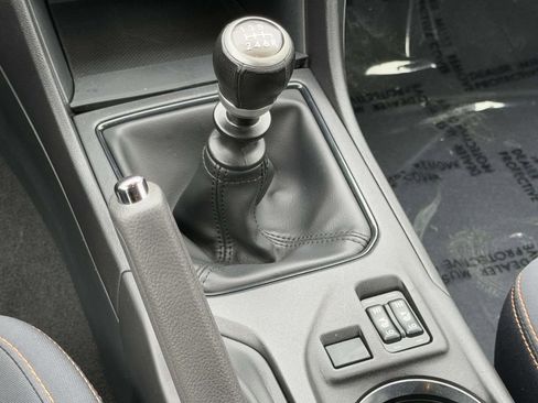 Used 2020 Subaru Crosstrek 2.0i Premium image 17