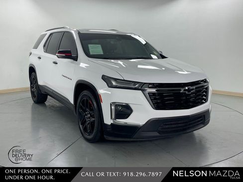 Used 2023 Chevrolet Traverse Premier w/ Redline Edition image 4