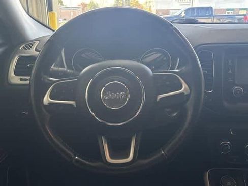 Used 2018 Jeep Compass Latitude w/ Cold Weather Group image 8