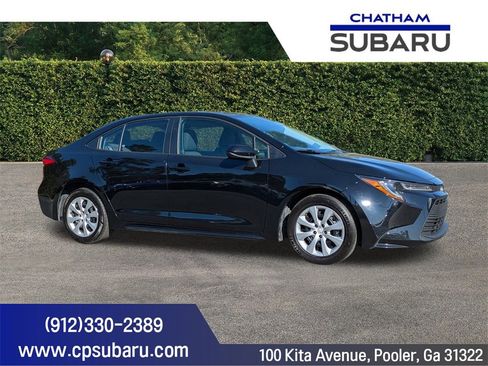 Used 2024 Toyota Corolla LE image 1