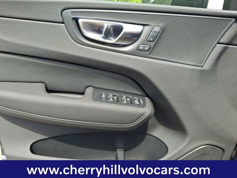 New 2026 Volvo XC60 B5 Core w/ Protection Package Premier AWD/4WD image 9