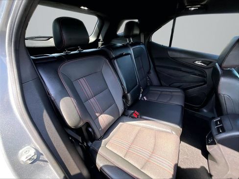Used 2023 Chevrolet Equinox RS w/ LPO, Floor Liner Package FWD image 25