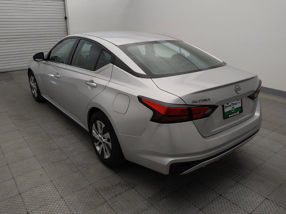 Used 2023 Nissan Altima 2.5 S FWD image 5