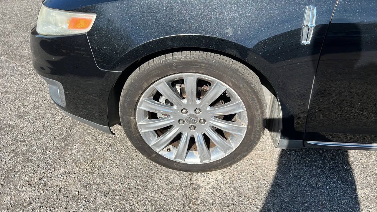 Used 2010 Lincoln MKS AWD image 28