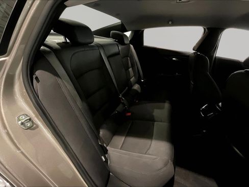 Used 2022 Chevrolet Malibu LT FWD image 24