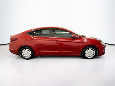 Used 2020 Hyundai Elantra SE FWD image 10