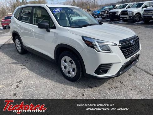 Used 2022 Subaru Forester Base image 1