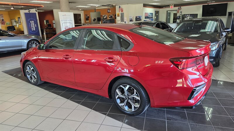 Used 2019 Kia Forte LXS FWD image 8