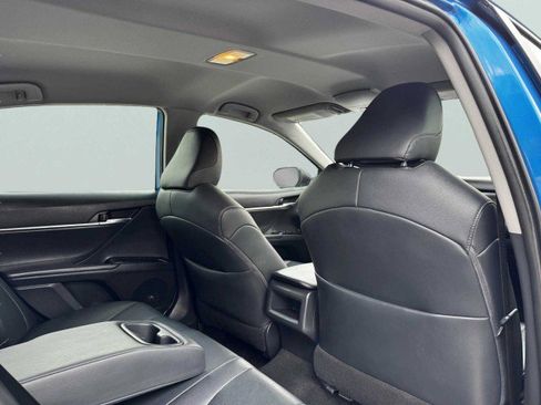 Used 2019 Toyota Camry SE image 39