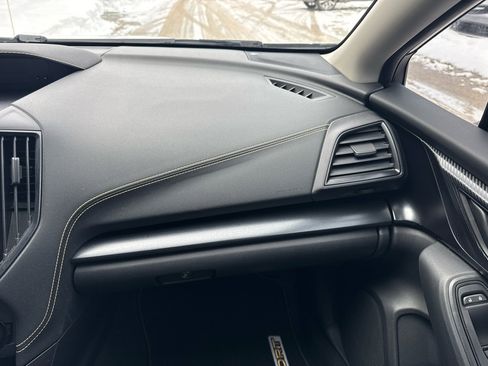 Used 2021 Subaru Crosstrek 2.5i Sport w/ Moonroof Package image 17