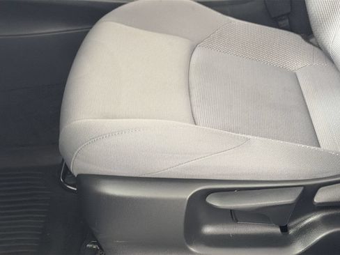 Used 2024 Toyota Corolla Cross AWD Hybrid w/ Moonroof Package image 19