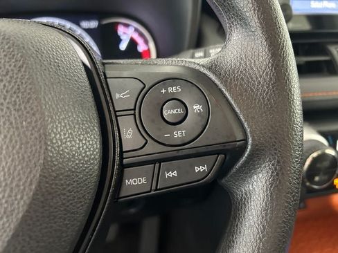 Used 2019 Toyota RAV4 Adventure AWD/4WD image 16