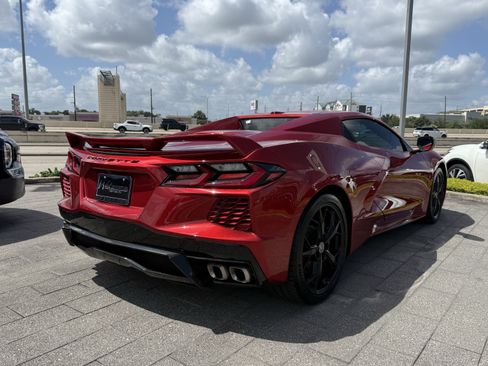 Used 2022 Chevrolet Corvette Stingray Premium Conv w/ Z51 Performance Package RWD image 7