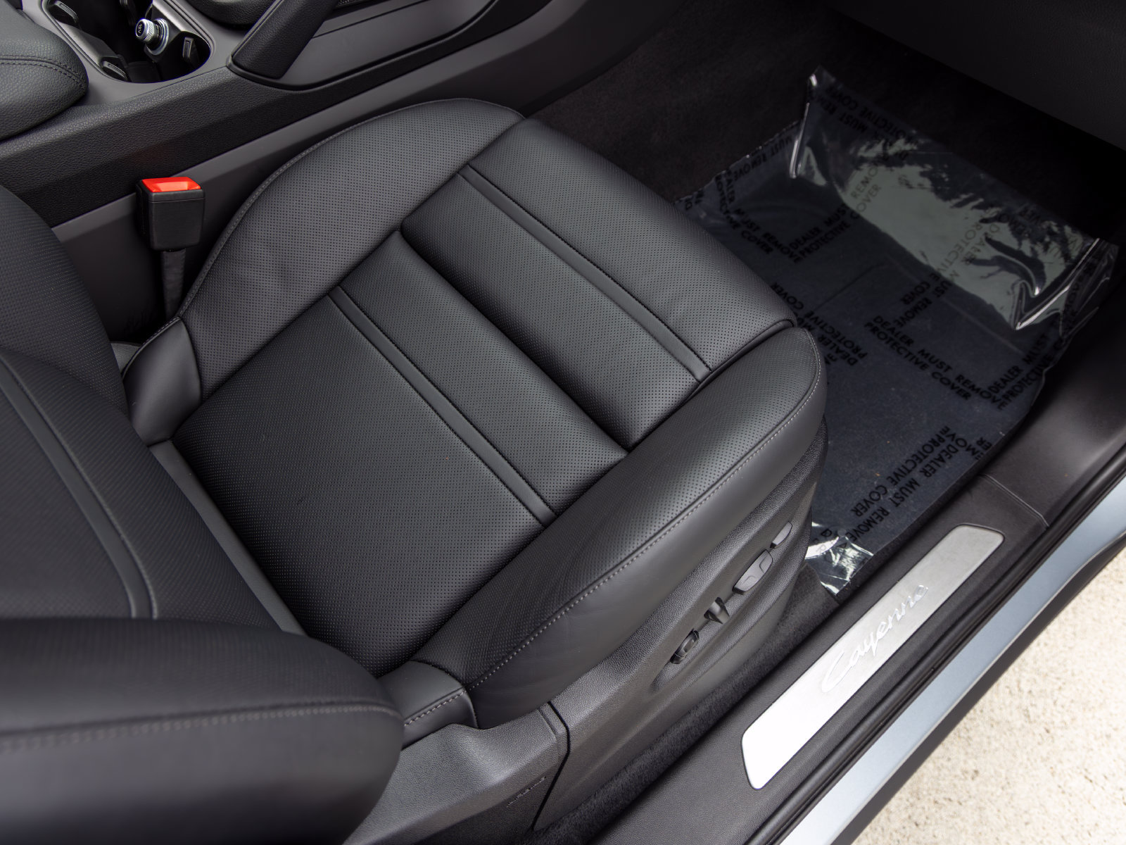 Certified 2026 Porsche Cayenne Coupe AWD/4WD image 53