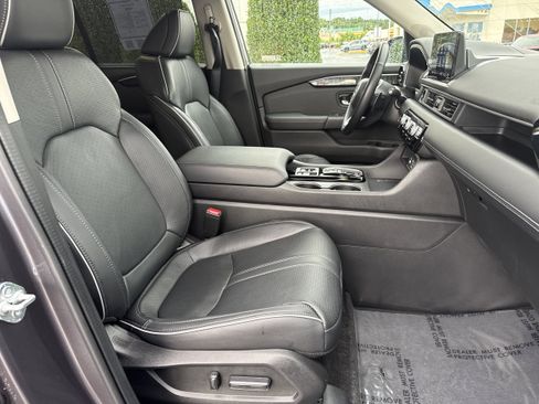 Used 2023 Honda Pilot Elite image 17