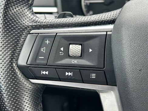 Used 2024 Mitsubishi Outlander SE image 38