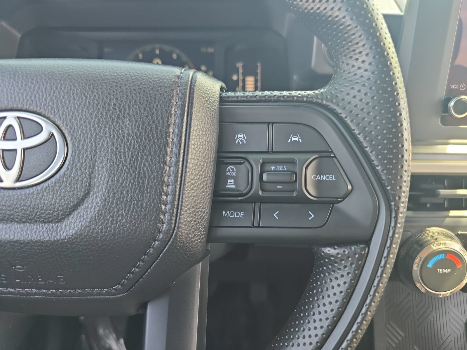 Certified 2026 Toyota Tacoma SR5 AWD/4WD image 22
