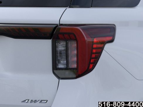 Used 2026 Ford Explorer Active AWD/4WD image 22