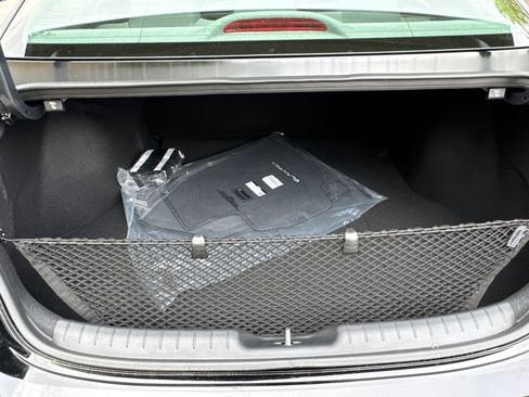 Certified 2025 Hyundai Elantra Sport image 18