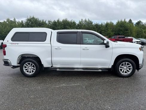 Used 2022 Chevrolet Silverado 1500 LT AWD/4WD image 8