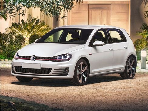 Used 2015 Volkswagen Golf 4-Door FWD image 2