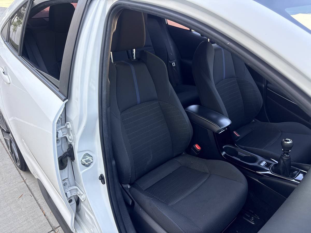 Used 2022 Toyota Corolla SE w/ Carpet Mat Package (TMS) FWD image 14